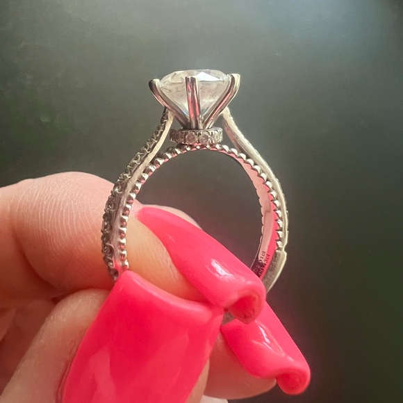 2ct GHI round moissanite solitaire in 10k white gold - Picture 5 of 6